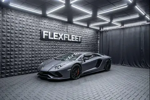 Used LAMBORGHINI AVENTADOR Petrol 2018 Ad 