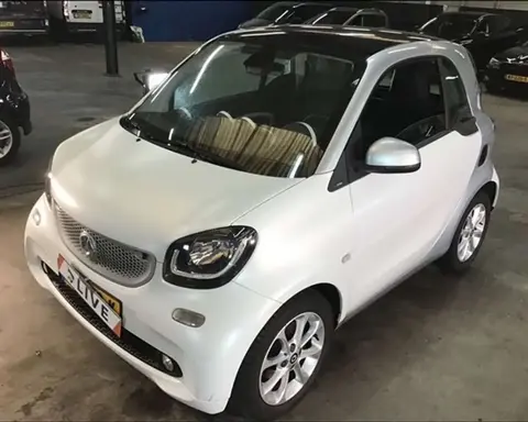 Used SMART FORTWO Petrol 2015 Ad 