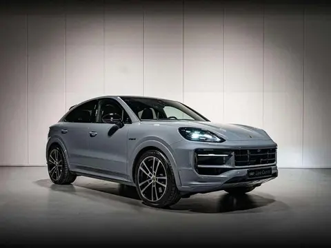 Used PORSCHE CAYENNE Hybrid 2024 Ad 