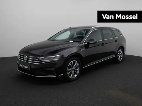 Used VOLKSWAGEN PASSAT Hybrid 2021 Ad 