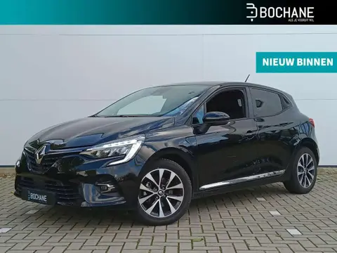 Used RENAULT CLIO Hybrid 2021 Ad 