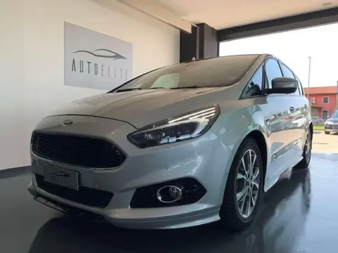 Used FORD S-MAX Diesel 2019 Ad 