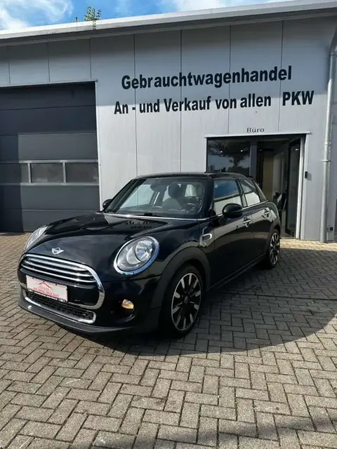 Used MINI COOPER Petrol 2015 Ad 