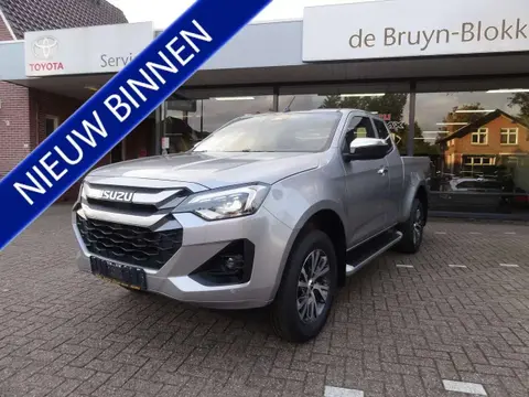 Annonce TOYOTA HILUX Diesel 2024 d'occasion 