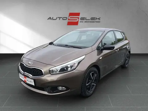 Used KIA CEED Petrol 2015 Ad 