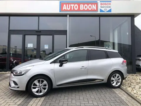 Used RENAULT CLIO Petrol 2018 Ad 