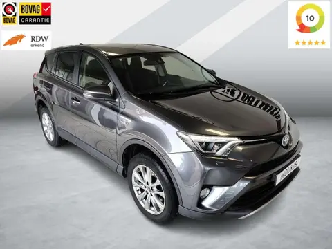 Used TOYOTA RAV4 Hybrid 2017 Ad 