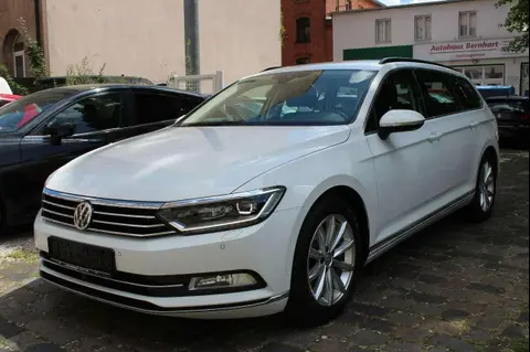 Used VOLKSWAGEN PASSAT Petrol 2017 Ad 