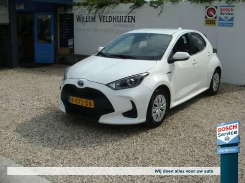 Used TOYOTA YARIS Hybrid 2021 Ad 