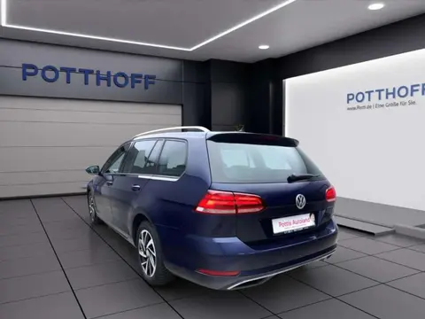 Used VOLKSWAGEN GOLF Petrol 2018 Ad 