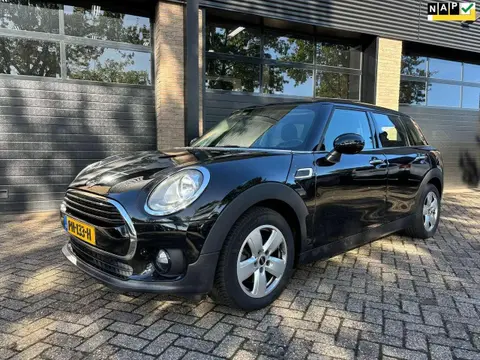 Used MINI COOPER Petrol 2017 Ad 