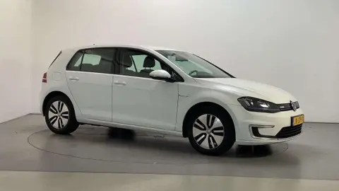 Used VOLKSWAGEN GOLF Electric 2016 Ad 