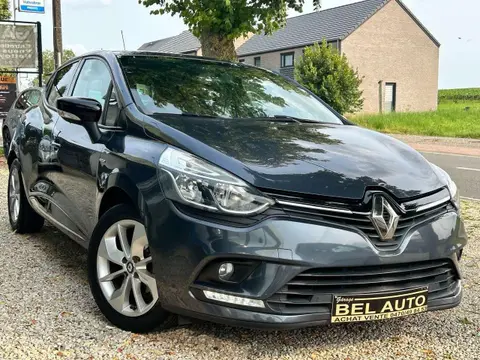 Used RENAULT CLIO Petrol 2016 Ad Belgium