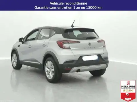 Used RENAULT CLIO Hybrid 2022 Ad 