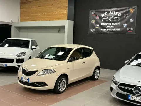 Annonce LANCIA YPSILON Essence 2017 d'occasion 