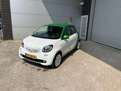 Used SMART FORFOUR Electric 2017 Ad 