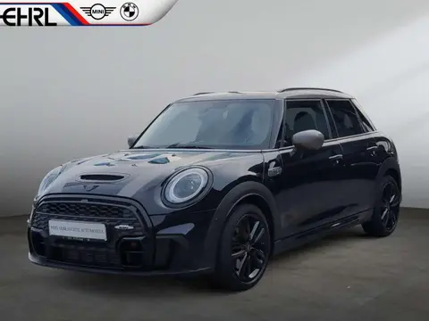 Used MINI COOPER Petrol 2021 Ad Germany