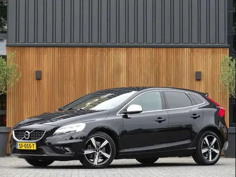 Annonce VOLVO V40 Essence 2018 d'occasion 