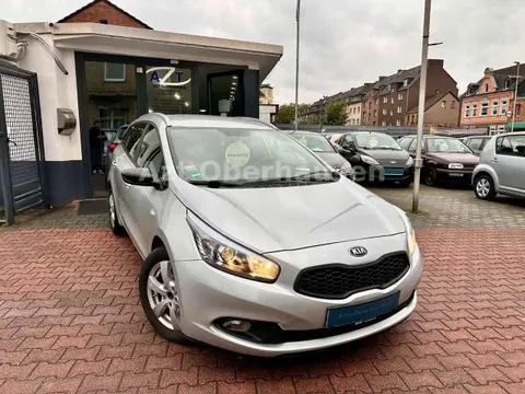 Used KIA CEED Petrol 2015 Ad 