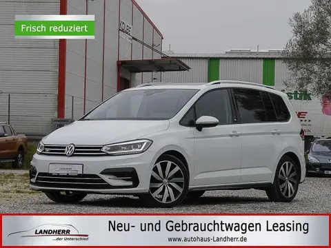 Used VOLKSWAGEN TOURAN Petrol 2017 Ad 