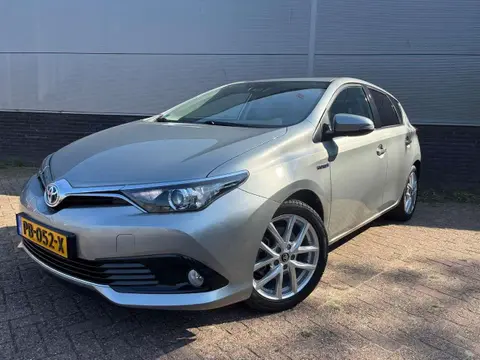 Used TOYOTA AURIS Hybrid 2017 Ad 