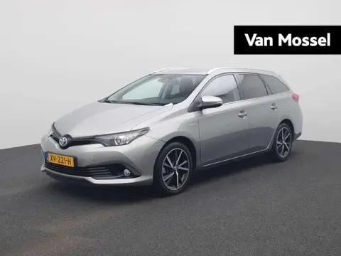 Used TOYOTA AURIS Hybrid 2019 Ad 