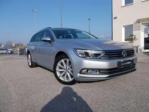 Used VOLKSWAGEN PASSAT Diesel 2018 Ad 