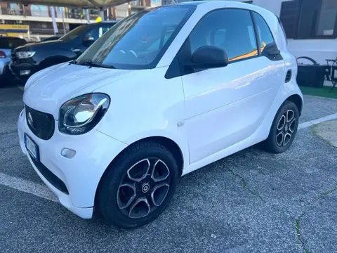 Annonce SMART FORTWO Essence 2016 d'occasion 