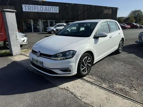 Used VOLKSWAGEN GOLF Petrol 2018 Ad 