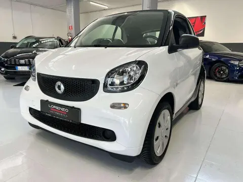 Annonce SMART FORTWO Essence 2016 d'occasion 