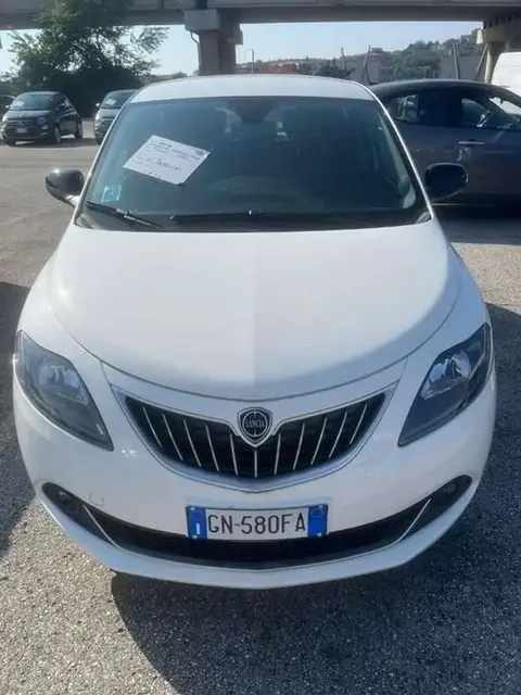 Used LANCIA YPSILON Hybrid 2023 Ad 