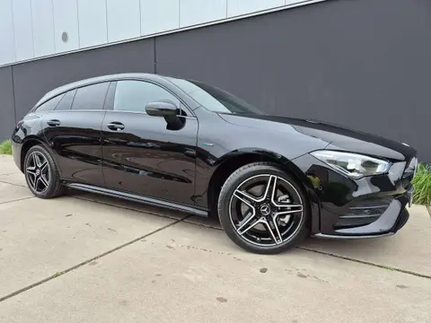 Used MERCEDES-BENZ CLASSE CLA Hybrid 2021 Ad 