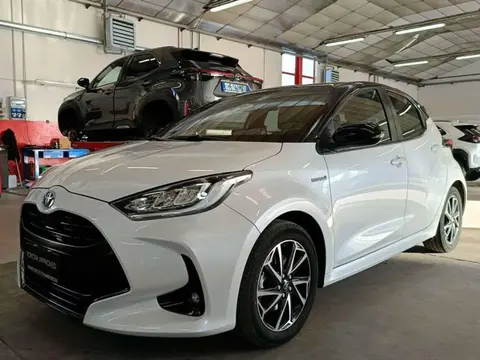 Used TOYOTA YARIS Hybrid 2021 Ad 