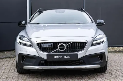 Used VOLVO V40 Petrol 2019 Ad 