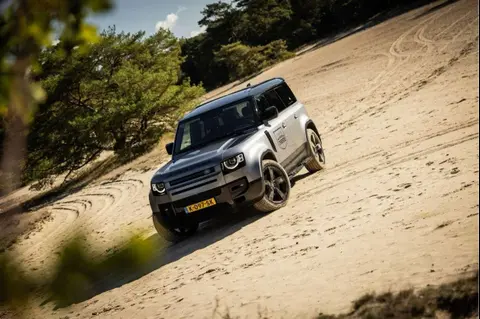 Used LAND ROVER DEFENDER Hybrid 2020 Ad 