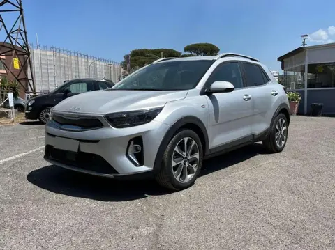 Used KIA STONIC Hybrid 2022 Ad 