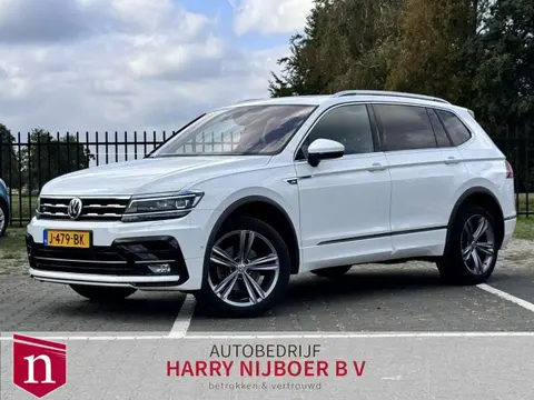 Used VOLKSWAGEN TIGUAN Petrol 2020 Ad 