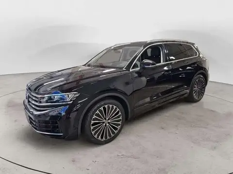 Used VOLKSWAGEN TOUAREG Hybrid 2024 Ad 