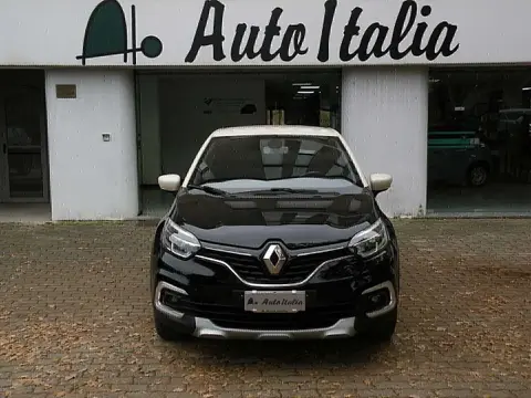 Used RENAULT CAPTUR Diesel 2017 Ad 