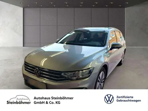 Used VOLKSWAGEN PASSAT Hybrid 2021 Ad 