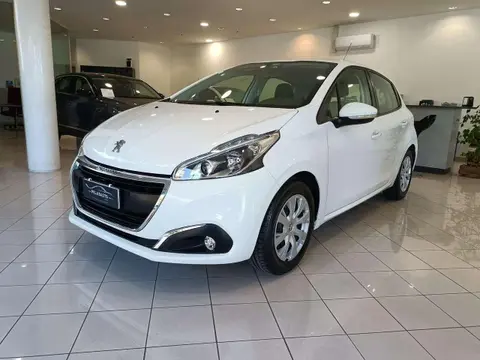 Used PEUGEOT 208 Petrol 2017 Ad 