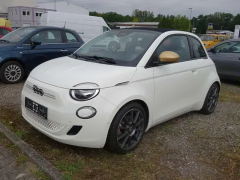 Used FIAT 500 Electric 2021 Ad 