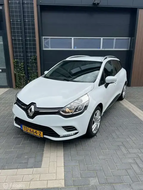 Used RENAULT CLIO Petrol 2018 Ad 