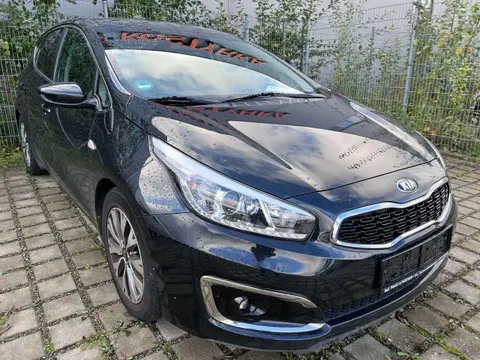 Used KIA CEED Petrol 2016 Ad 