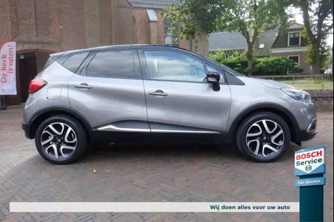 Used RENAULT CAPTUR Petrol 2015 Ad 