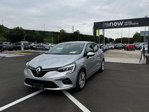 Used RENAULT CLIO Hybrid 2021 Ad 