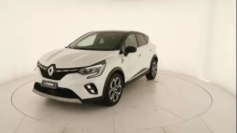 Used RENAULT CAPTUR Hybrid 2020 Ad 