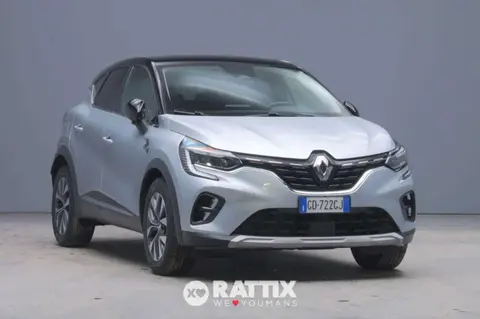 Used RENAULT CAPTUR Hybrid 2021 Ad 