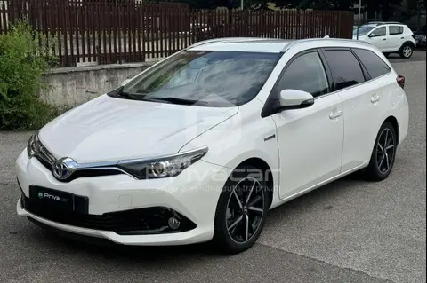 Used TOYOTA AURIS Hybrid 2017 Ad 