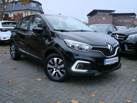 Used RENAULT CAPTUR Petrol 2018 Ad 